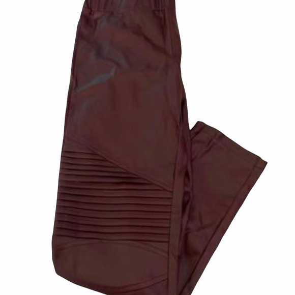 Faux Leather Leggings - Picture 2 of 2